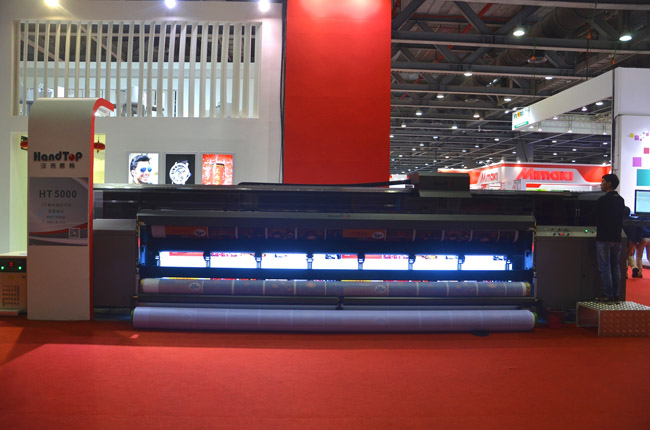 麻豆网站免费入口5米uv噴繪機